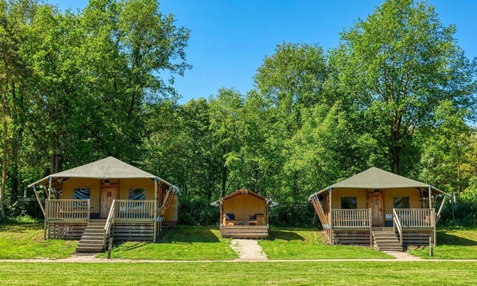 Zeewolde House | An ideal place for 2 families and a few lodgers.