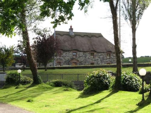 County Cavan House | An Maide Bán, Cootehill