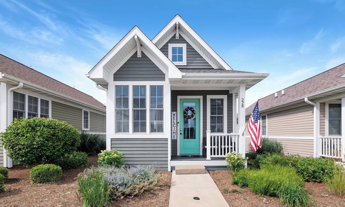 Ottawa House | Anchored Inn - 1 Bed, 1 Loft, 1 Bath