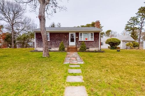 Bass River House | Anchors Await