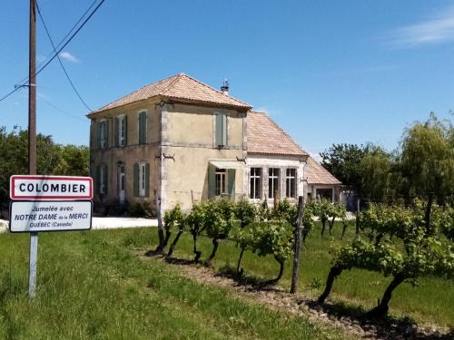 Colombier Bed & Breakfast | Ancienne école de Colombier