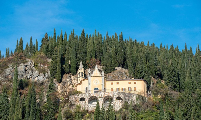 Gargagnago di Valpolicella House | Ancient Grape Dryer in Valpolicella
