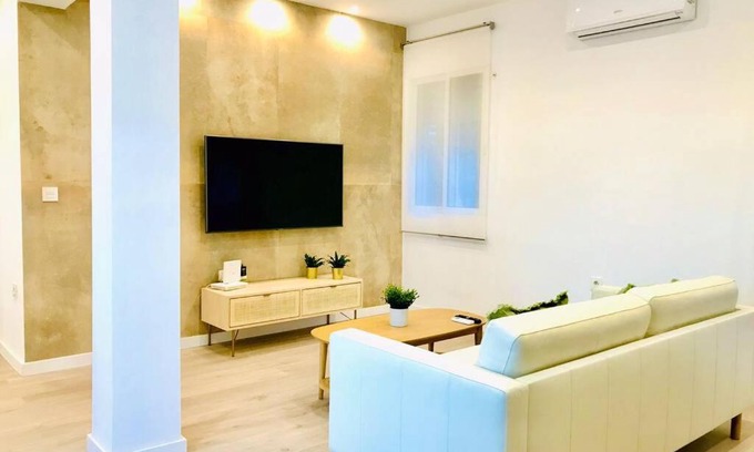 Carranque Apartment | Andalucía I & balcony by ELE Apartments