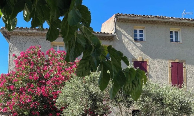 Violes Apartment | ANGELOT apartment for 2 people on the 2nd floor pets allowed under 16 kg