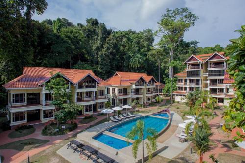 Teluk Nipah Resort | Anjungan Beach Resort
