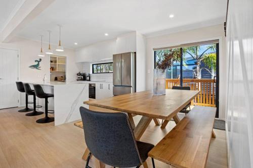 Waihi Beach House | Another on Leo
