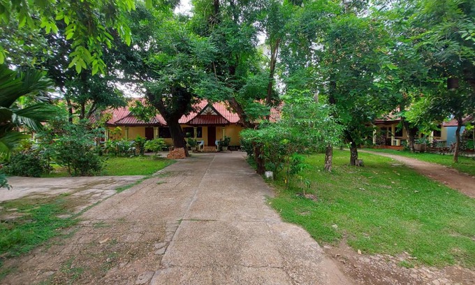Champasak House | Anouxa Riverview Guesthouse