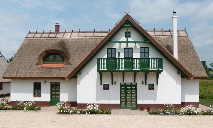 Szentes Hotel | Antal-tavi Fogadó és Horgászparadicsom
