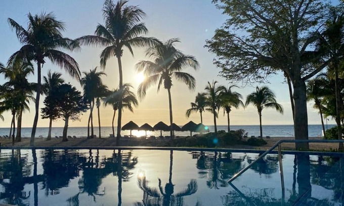 Costa Maya Condo | Anthonys' Escape Residencias Reef Beachfront Condo - Perfection