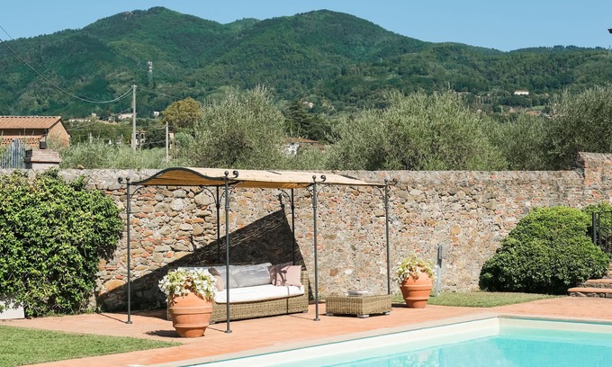 Capannori Resort | Antique Farmhouse On The Hills Of Lucca