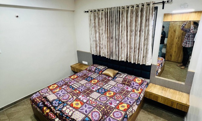 Panchgani Villa | "Anudra Villa: Your Private Oasis of Relaxation and Splendor 🌴✨