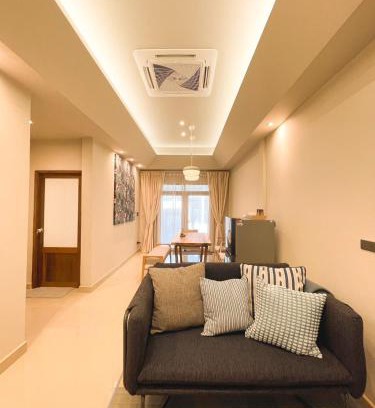 Saen Suk House | AobOun House Bangsaen บ้านโอบอุ่น บางแสน