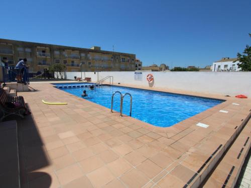 Sant Jaume d'Enveja Apartment | Ap ELS PINS, ideal para tus vacaciones cerca del mar, wifi gratuito, aire acondicionado , piscina comunitaria, se admiten mascotas, playa para perros - ES-184-68