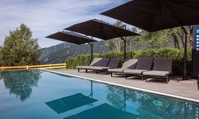 Sankt Martin am Tennengebirge Apartment | Apartment with shared infinity pool