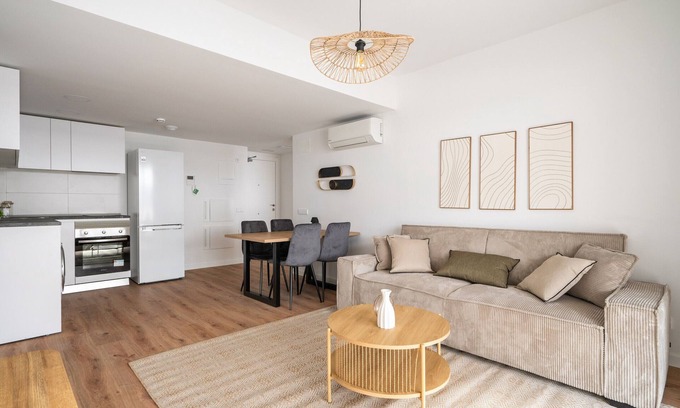 San Sebastian de los Reyes Apartment | apartamento business con garaje y piscina de alquiler temporal