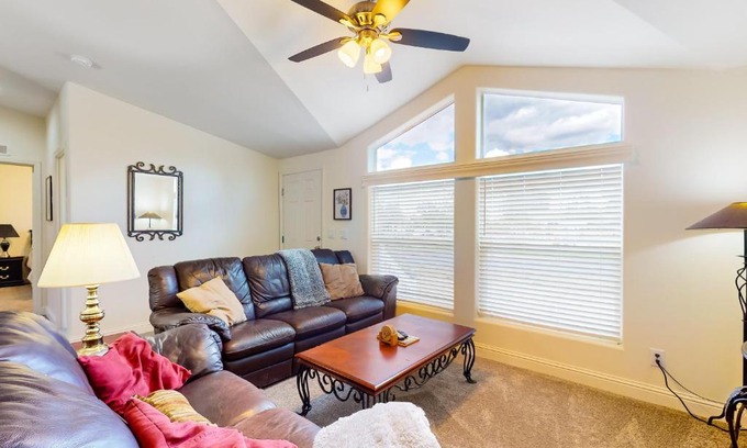 Show Low House | Apache Abode
