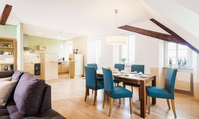 Mußbach Bed & Breakfast | Apartment/apartment, bath, WC, balcony - Weingut - Gästehaus Völcker