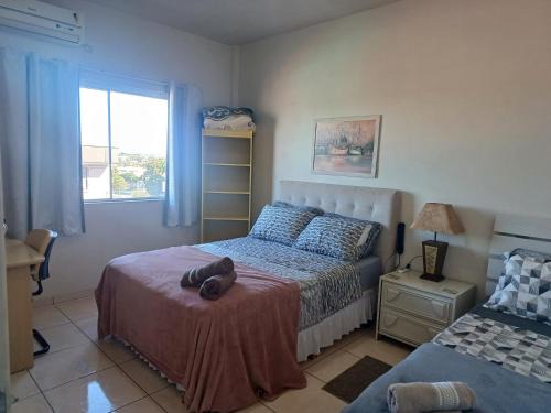Santo Angelo Apartment | Apart próximo a Unimed e Catedral de 2 quartos com 2 AR, mini-Academia e garagem no Centro-sul