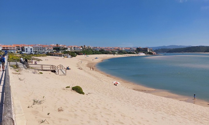Vila Nova de Milfontes Apartment | Apartamento Delfino T2 R/C