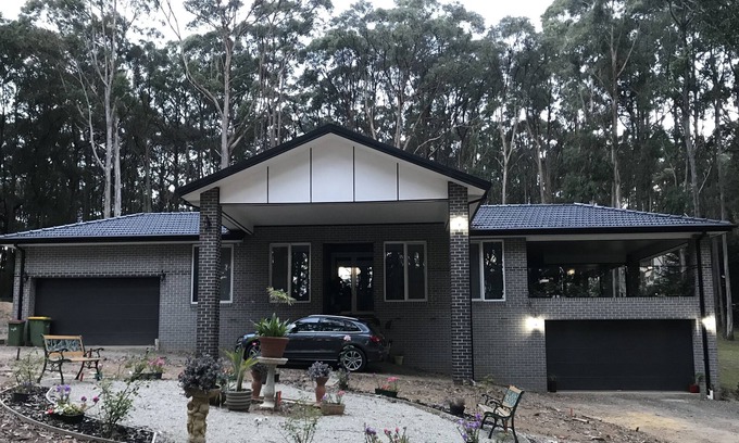 Clematis Apartment | Apartament L&B *2min to puffing Billy*