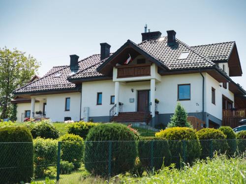 Ponice Apartment | Apartament Słoneczna Rapsodia - blisko Parku Zdrojowego - piękny widok - ogród - taras