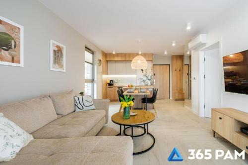 Sarbinowo Apartment | Apartament TUKAN w SARBINOVE z garażem - 365PAM