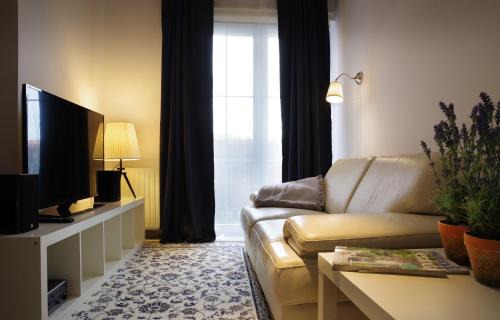 Srem Apartment | Apartament White