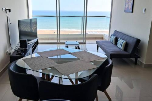San Miguel Apartment | apartamento de estreno con balcón frente al mar.