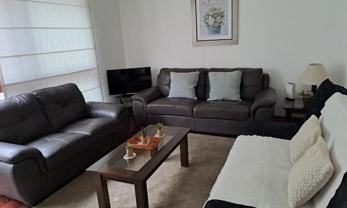 Petit Jean Ocharan Apartment | Apartamento Temporal en Miraflores