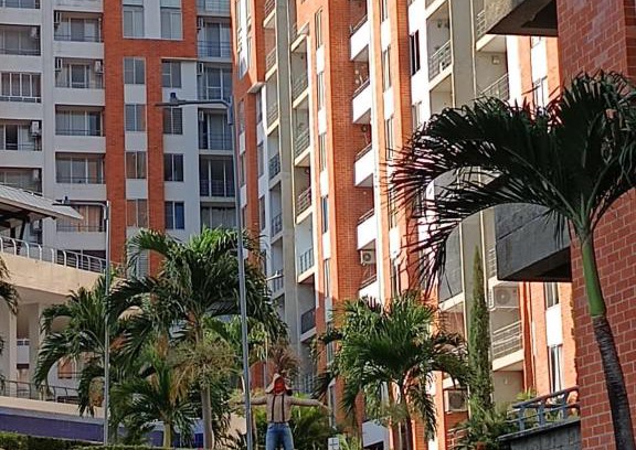 Girardot Apartment | Apartamento Vacacional Familiar en Girardot, piscinas, Jacuzis, parqueadero privado