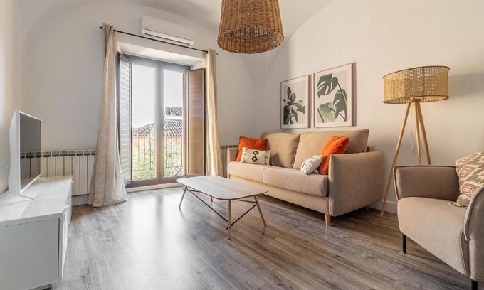 Santa Clara Apartment | Apartamentos El Patio Plaza Santa Clara Cáceres