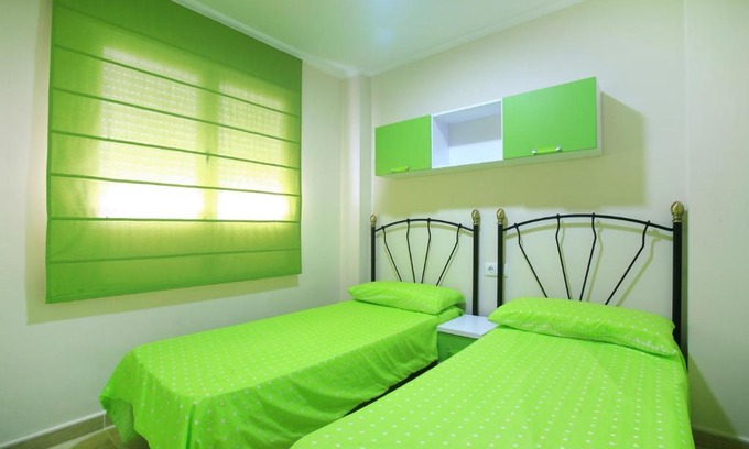 Plaza De La Costera Apartment | Apartamentos en la playa Edimar II