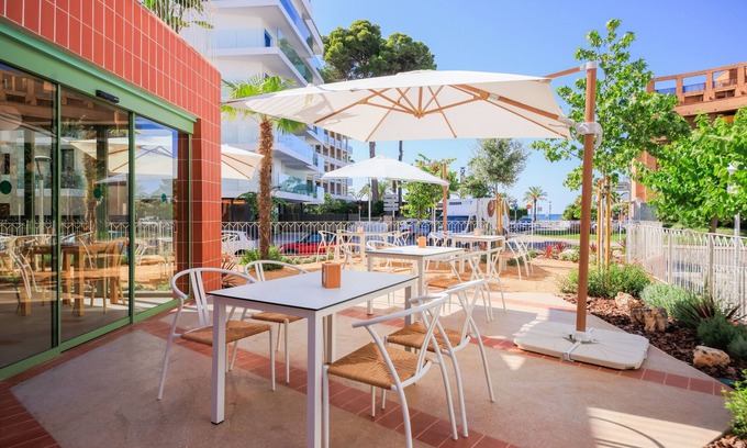 Salou City Centre Apartment | Aparthotel Terra Aurea