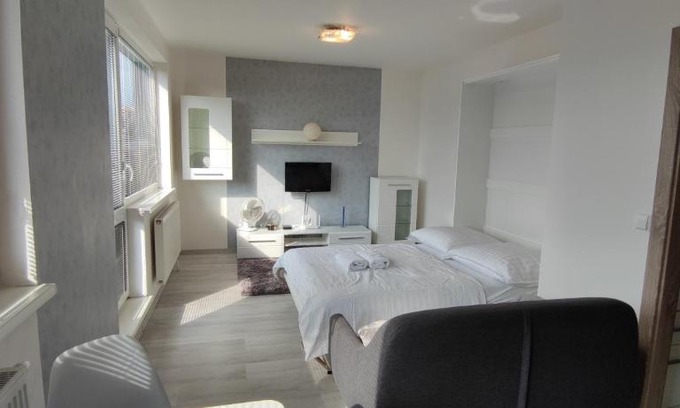 Banska Bystrica Apartment | Apartmán Komenského - 6 min pešo na námestie