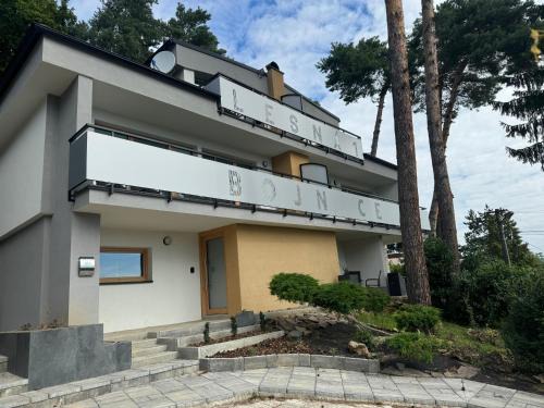 Bojnice Apartment | Apartmán Lesná 1, Bojnice