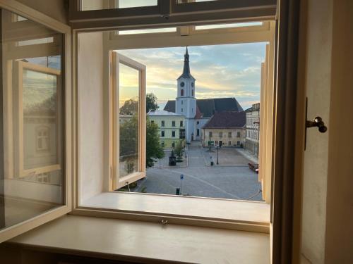 Kraliky Apartment | Apartmán na náměstí II