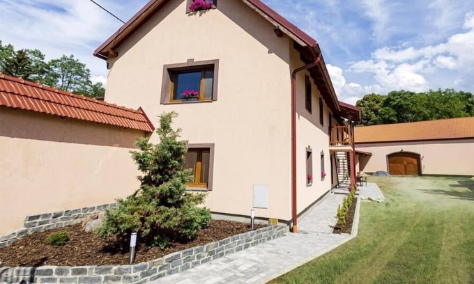 Klenec Apartment | Apartmány pod Řípem