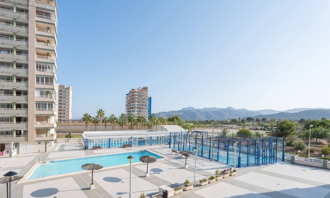 Tavernes de la Valldigna Apartment | Apartment 'Maria's Beach' with Shared Pool, Shared Terrace and Wi-Fi