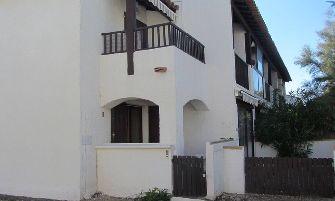 Saintes-Maries-de-la-Mer Apartment | Apartment Relaxation/Leisure Budget