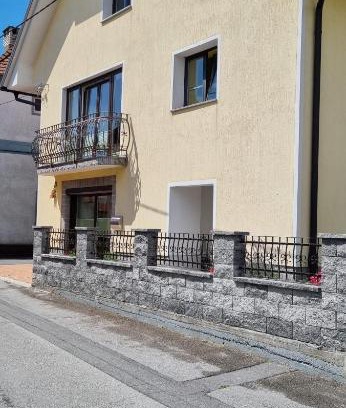 Postojna Apartment | APARTMA ŽELE