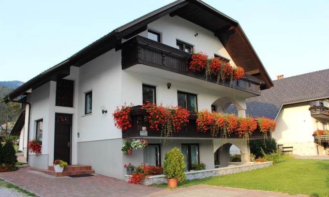 Podkoren Apartment | Apartma Maržič