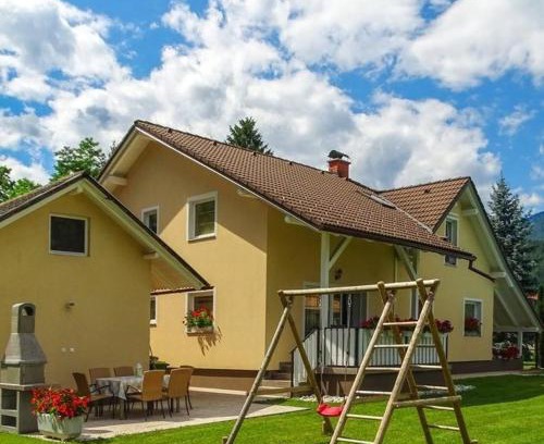 Varpolje Apartment | Apartmaji Čujež
