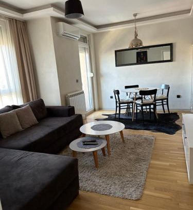 Leon Apartment | Apartman DM