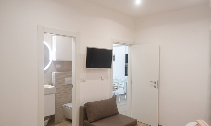 Kastela House | APARTMAN NEŠPULA -Apartment for all types of trips