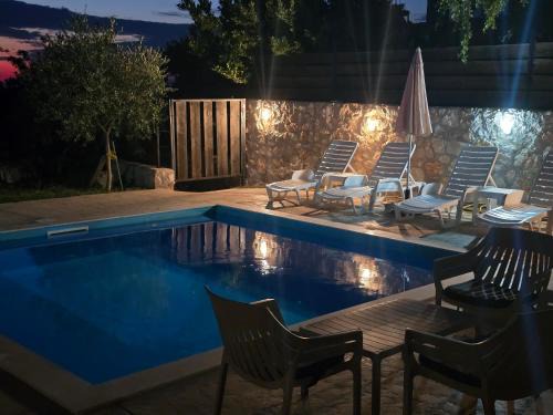 Dobra Voda Villa | Apartman Nikocevic 2