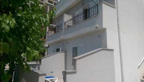 Donja luka Apartment | Apartmani Dina