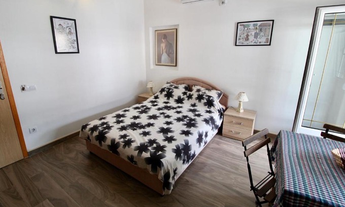 Zgrade Apartment | Apartmani Pod lozom Sutomore