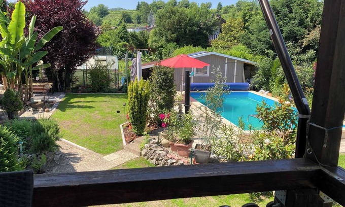 Endingen am Kaiserstuhl Apartment | Apartment '4' with Shared Garden, Balcony and Wi-Fi
