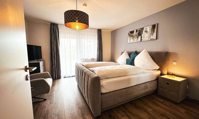 Sasbach am Kaiserstuhl Apartment | Apartment 'Ferienwohnung Eichert 55qm' with Balcony and Wi-Fi