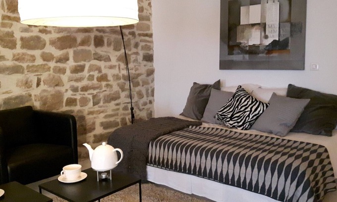 Chassiers Apartment | Apartment 1/Gite 1 LE Grand Paradis mit 75qm/Pool & Garten